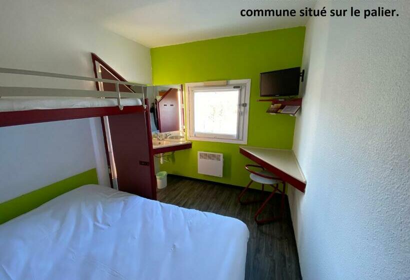 Habitación Estándar Baño Compartido, Class Eco Chambly