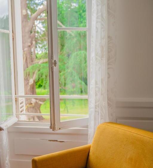 جناح, Hôtel Château La Chèze   Bordeaux Floirac