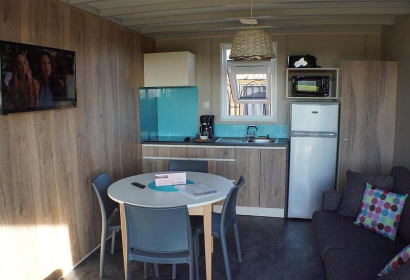 בקתת חדר, Ferme Du Chateau