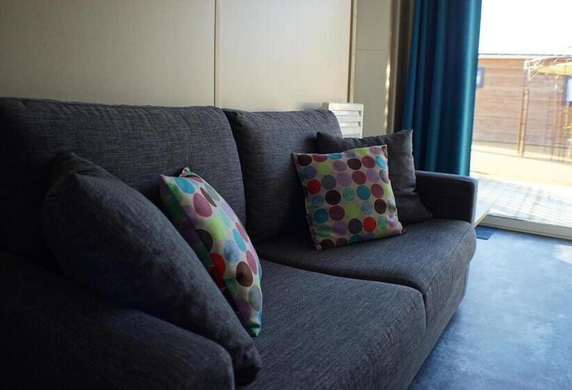 בקתת חדר, Ferme Du Chateau