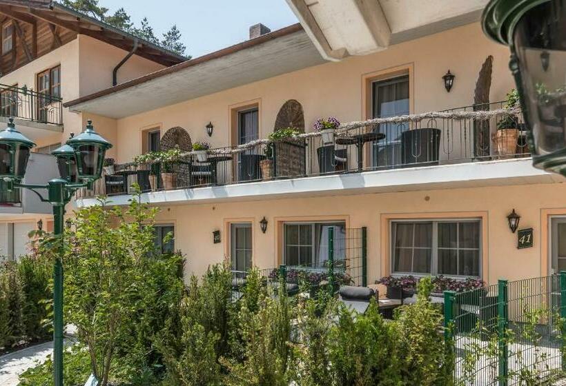 Номер Стандарт с Террасой, Mutz