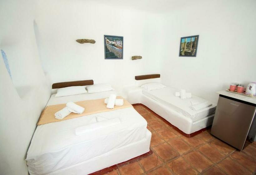 Standard Triple Room, Alexandros Mykonos