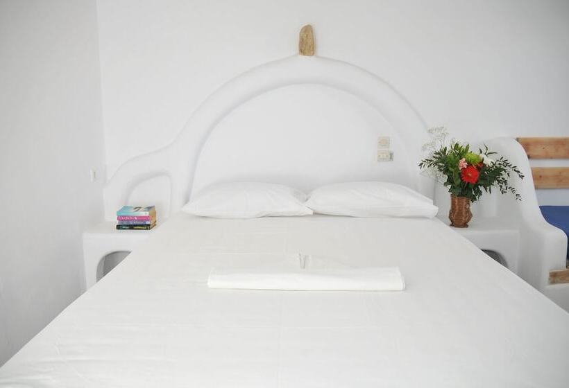 استودیوی استاندارد, Alexandros Mykonos