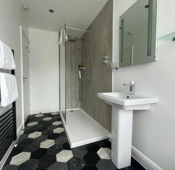 豪华房间, Gordons