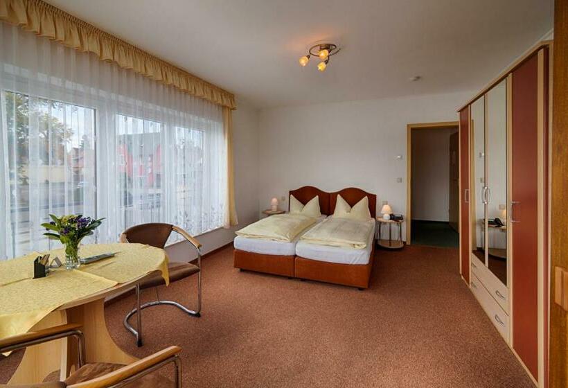 标准间, Elbterrassen Zu Brambach