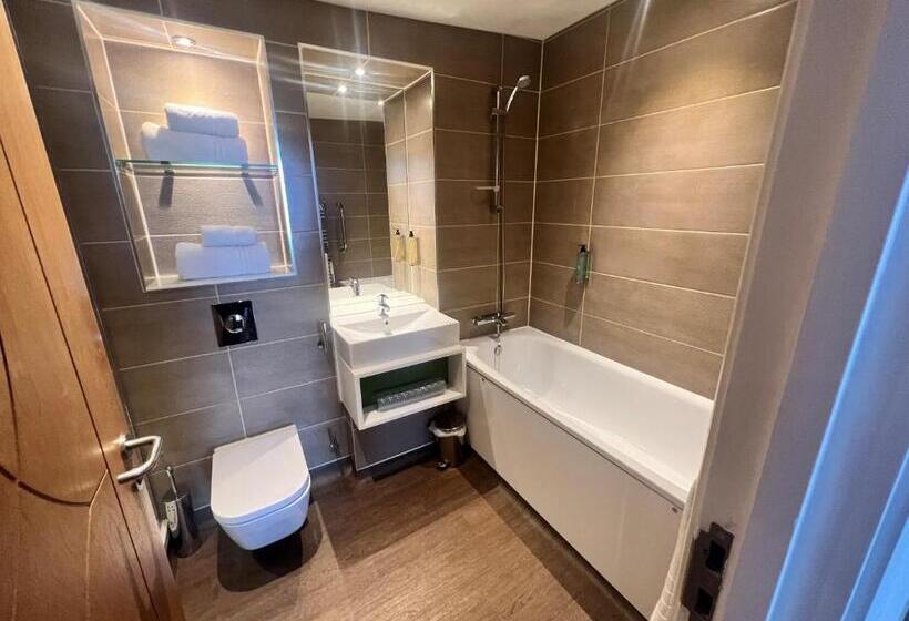 デラックスルーム, The Golden Lion Wetherspoon