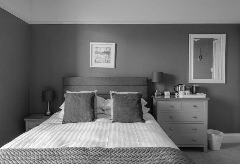 اتاق لوکس با تخت بزرگ, Millbrook Guest House