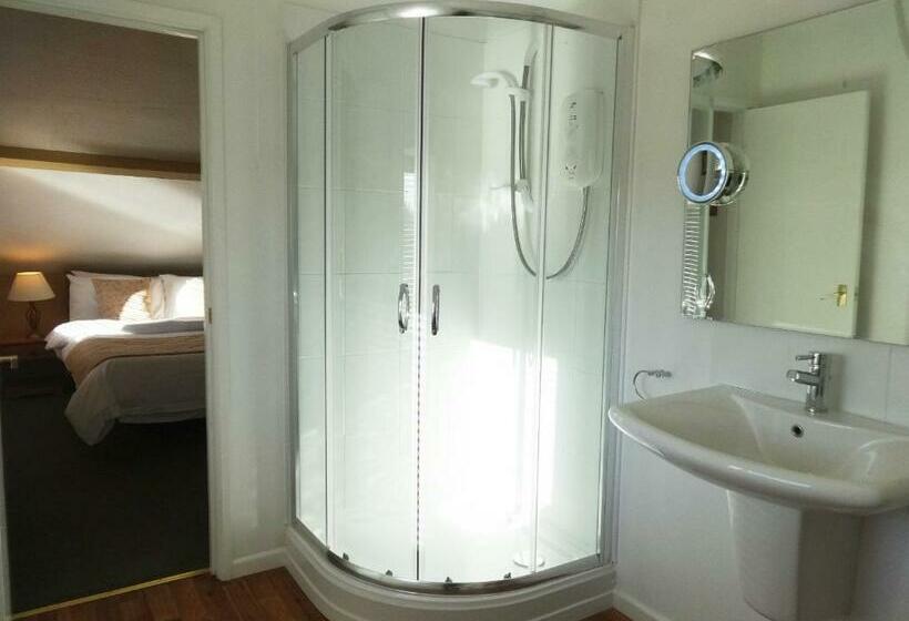 غرفة قياسية, Watermead House