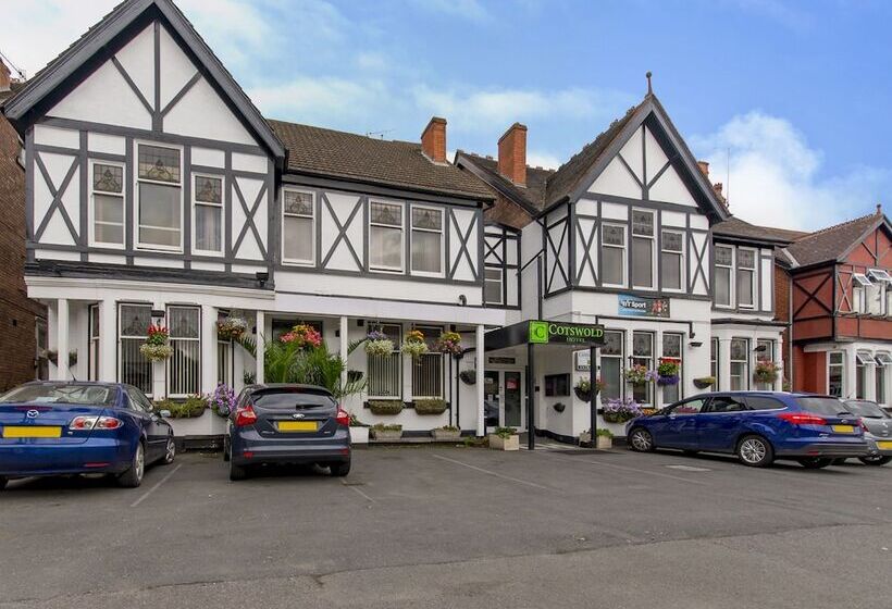 Четырехместный Номер Стандарт, The Cotswold