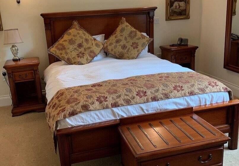 Номер Стандарт, The Down Inn