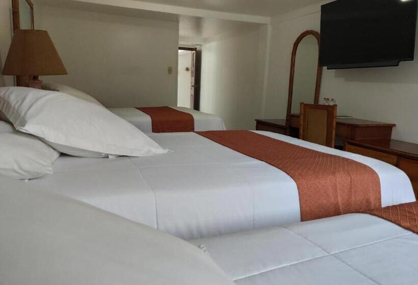Номер Стандарт Трехместный, Zaracay