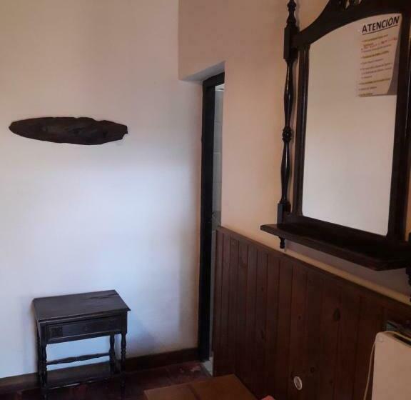 اتاق استاندارد سه نفره, Hostal Rustyk