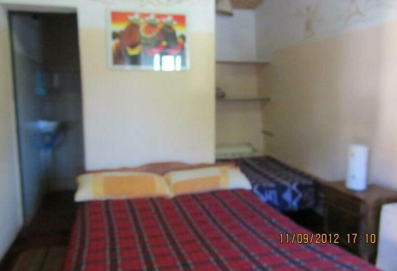 Номер Стандарт Трехместный, Hostel Waira