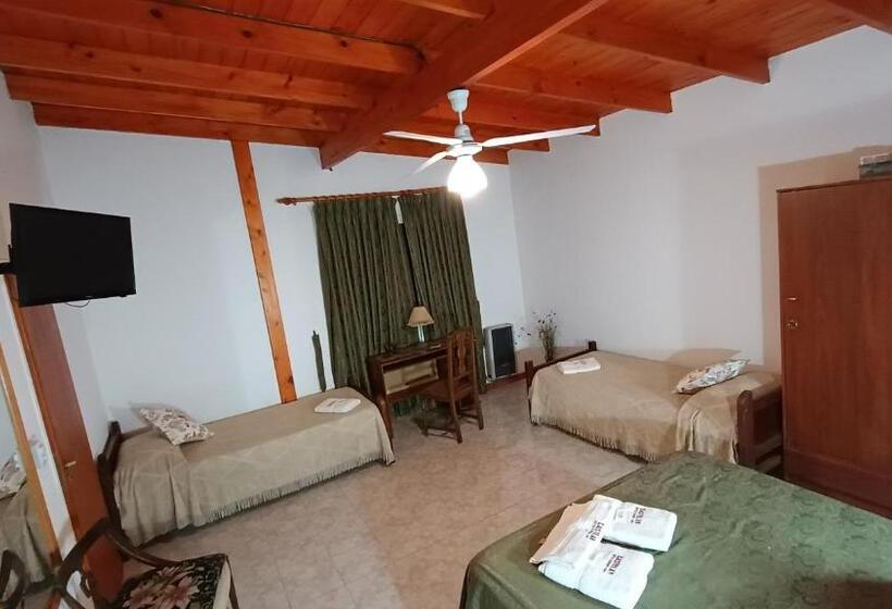 スタンダード４人部屋, Castelar   Hotel & Apart