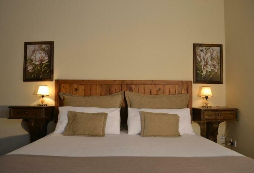 带按摩浴盆的套房, Ca´montana Hostal Boutique
