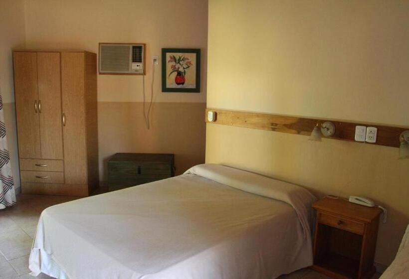 Четырехместный Номер Superior, Hosteria Helvecia