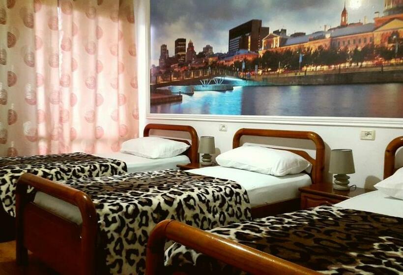 Трехместный Номер Стандарт с Балконом, Ramis Hotel & Outdoor Sports Center
