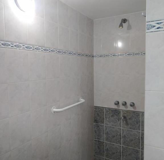 Апартаменты 2 Спальни, Victor