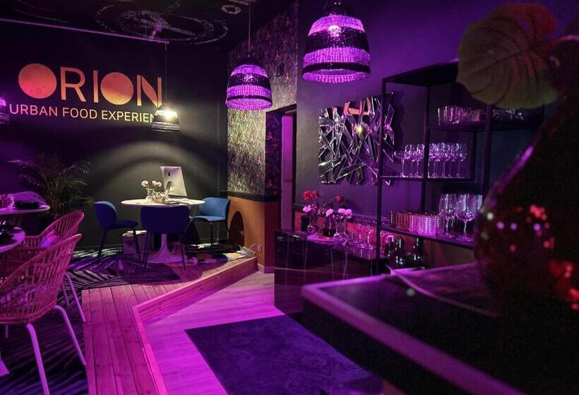 Номер Deluxe, Orion