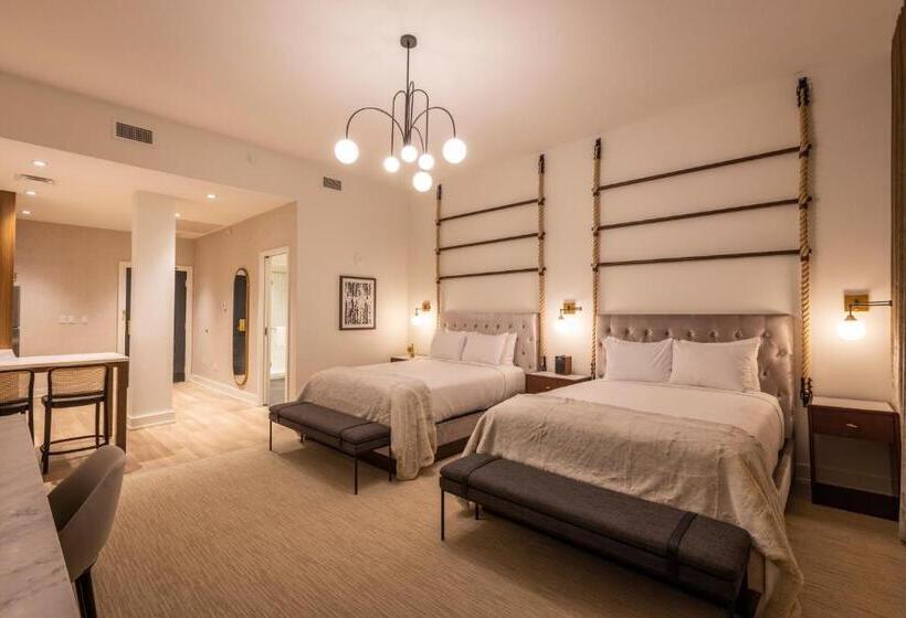 Номер Superior, Covington Cincinnati Riverfront