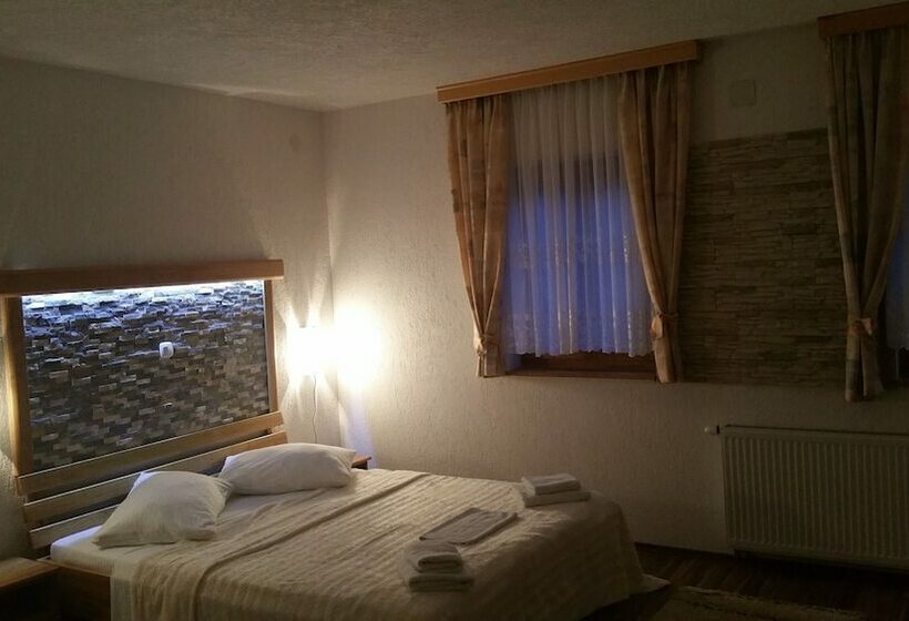 اتاق لوکس, Rustic Inn River 2
