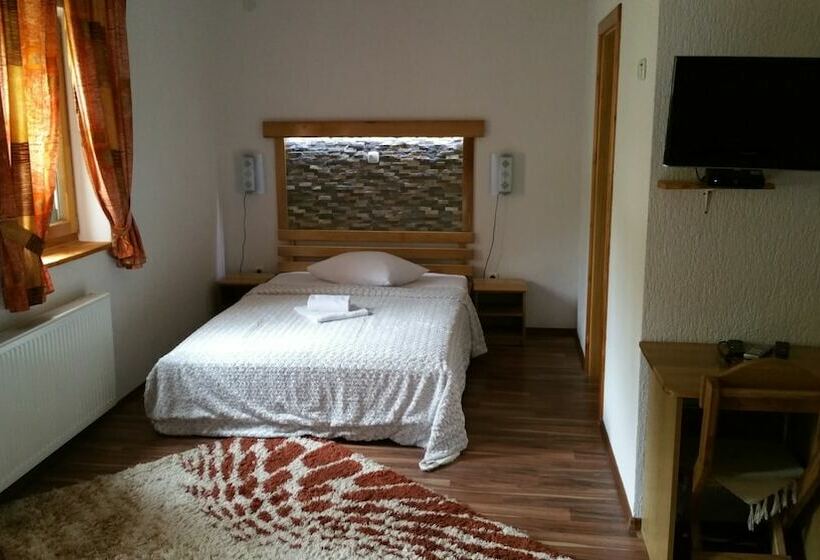 اتاق لوکس, Rustic Inn River 2