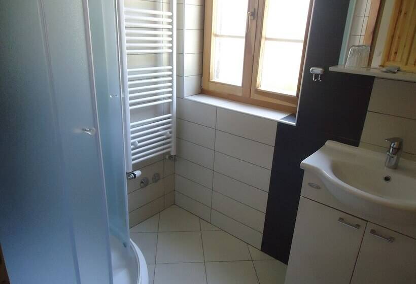 اتاق لوکس, Rustic Inn River 2