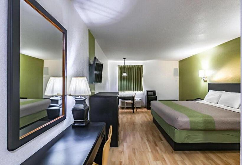 Номер Deluxe Кровать Кинг, Motel 6 Augusta, Ks