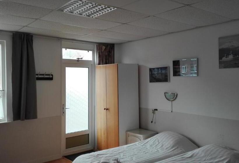 Номер Стандарт Трехместный, Bed & Breakfast Vlissingen