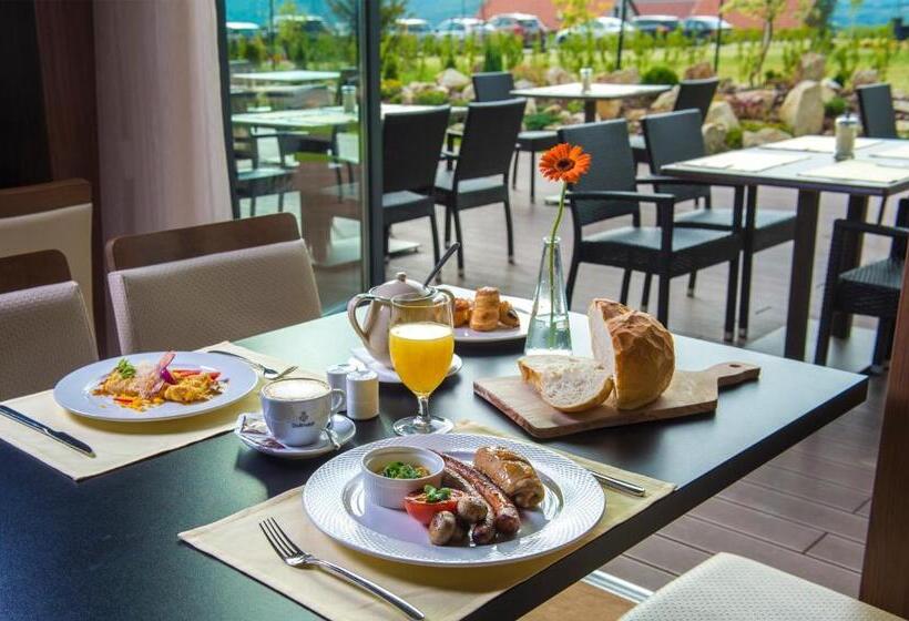 Люкс с гидромассажем, Castellum Hotel Hollókő