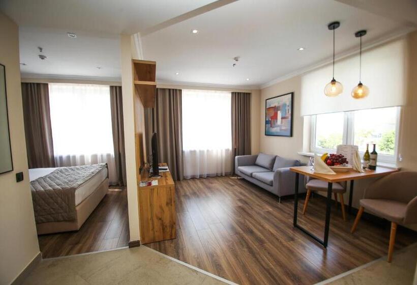 آپارتمان لوکس 1 خوابه, Chagala Residence Atyrau