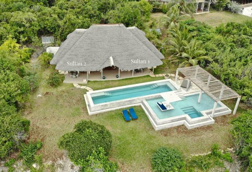 اتاق استاندارد, Qambani Luxury Resort
