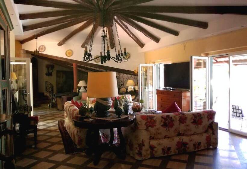 اتاق استاندارد یک نفره, Residenza Villa Spagnola