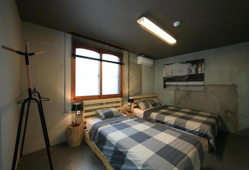Номер Стандарт Трехместный, Mido Hostel
