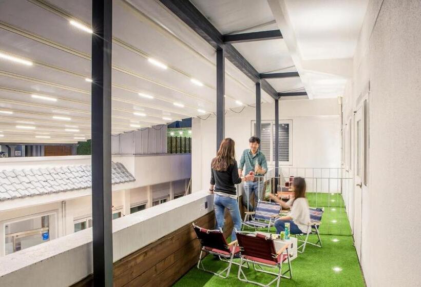 Номер Стандарт с Балконом, Mido Hostel