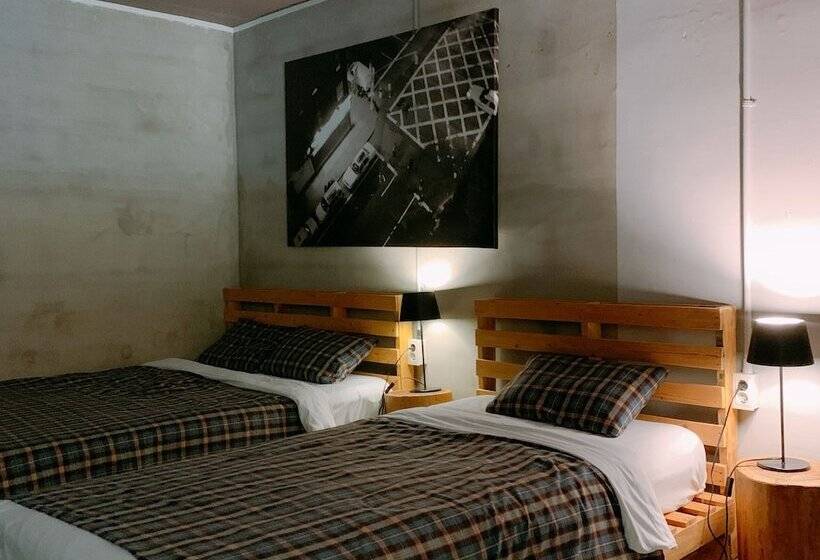 Номер Стандарт Трехместный, Mido Hostel