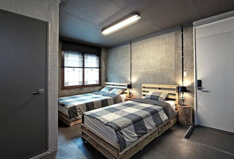 Номер Стандарт Трехместный, Mido Hostel