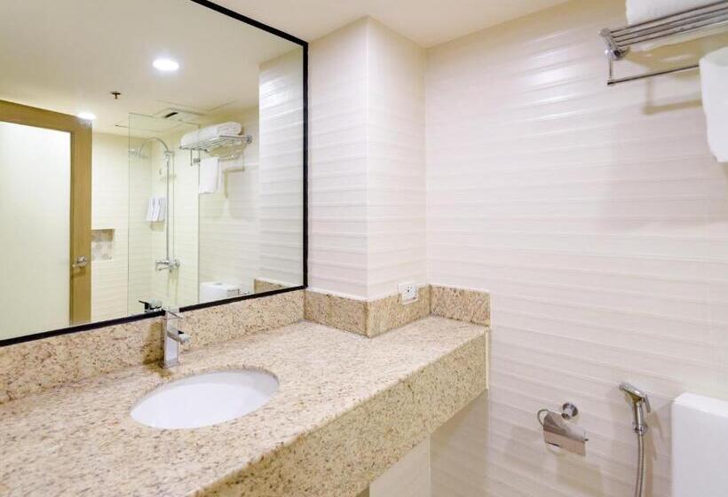 Номер Superior, Surestay Plus By Best Western Cebu City