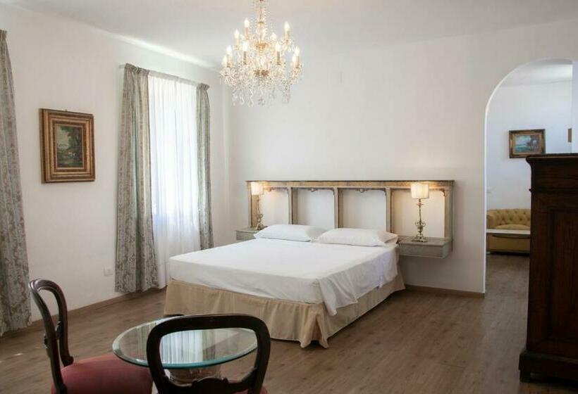 Superior-huone, Il Palazzetto