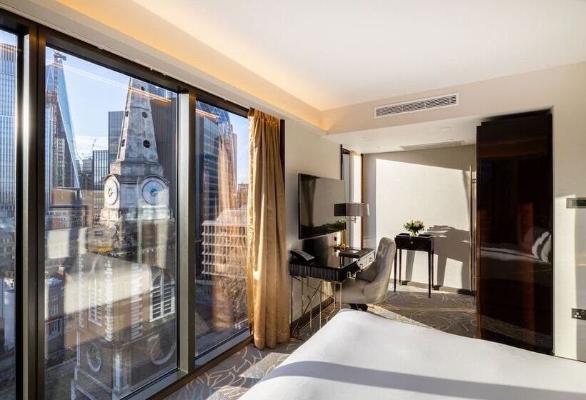 سوییت, Saint London