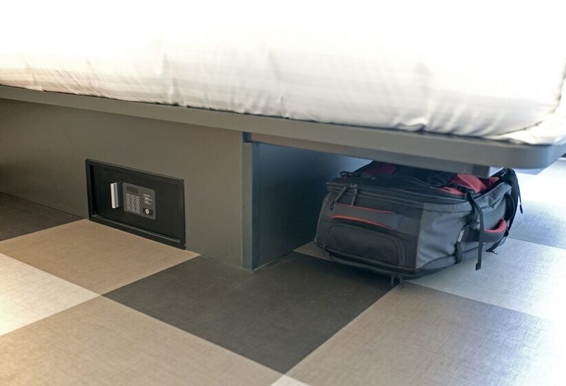 高级大房间, Easyhotel Amsterdam Arena Boulevard