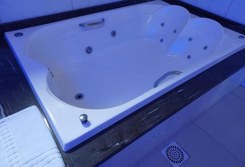 Suíte com Hidromassagem, Pousada Villa Fiorita