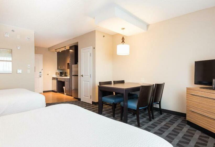 スタンダードスタジオ, Towneplace Suites By Marriott Edmonton South