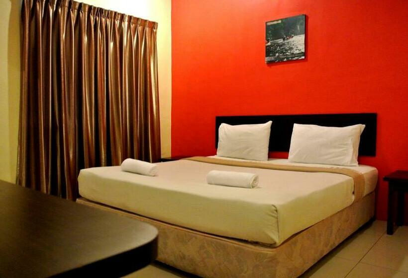 Standard Room, Wau Hotel & Café