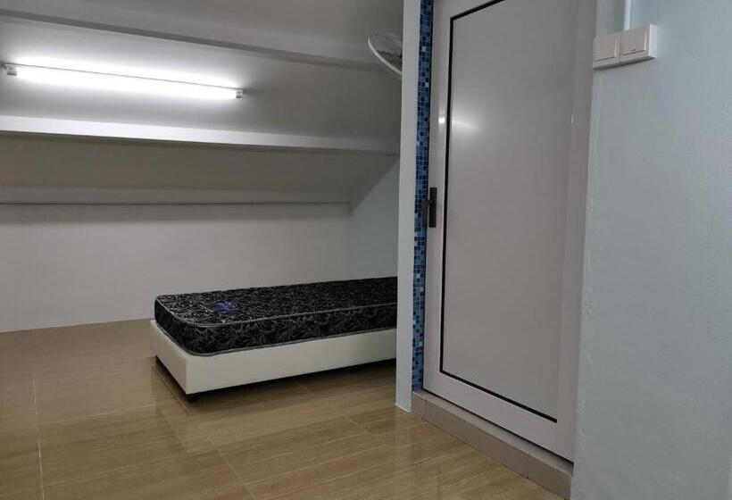 اتاق استاندارد, Color Mixed Home Hostel
