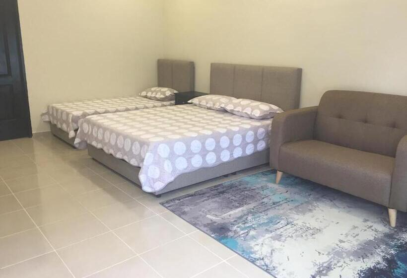 Семейный Номер, Casa Adelia Studio Chukai Kemaman