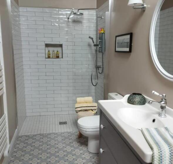 Номер Deluxe, Barnahown, Mitchelstown