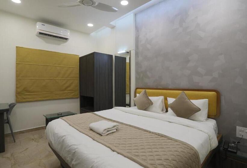 Номер Deluxe, Ajinkya Palace