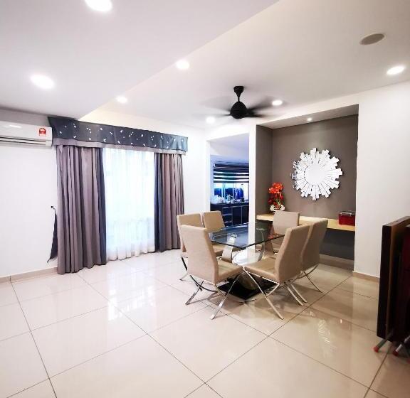 اتاق استاندارد با چشم‌انداز استخر, Secret Garden Warni Villa
