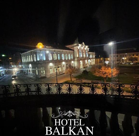 آپارتمان لوکس 1 خوابه, Balkan Centar